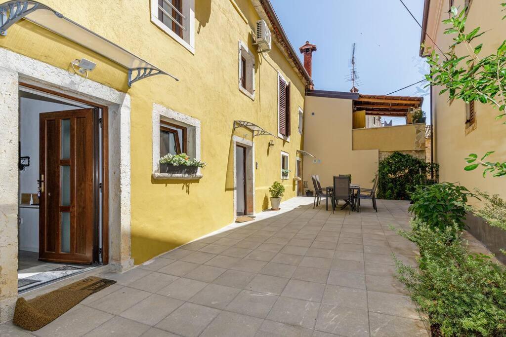 Appartement House Aves 1 *